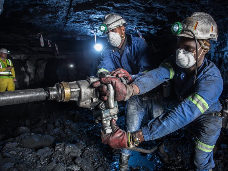 سرمایه‌گذاری بخش معدن Mining