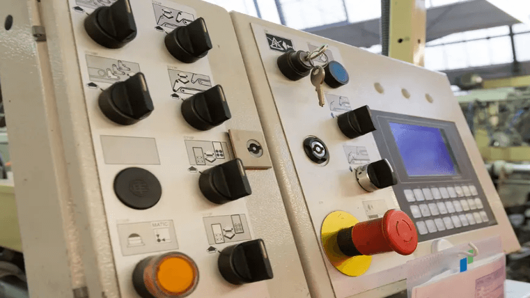 آموزش کنترل ماشین آلات صنعتی MachineControl