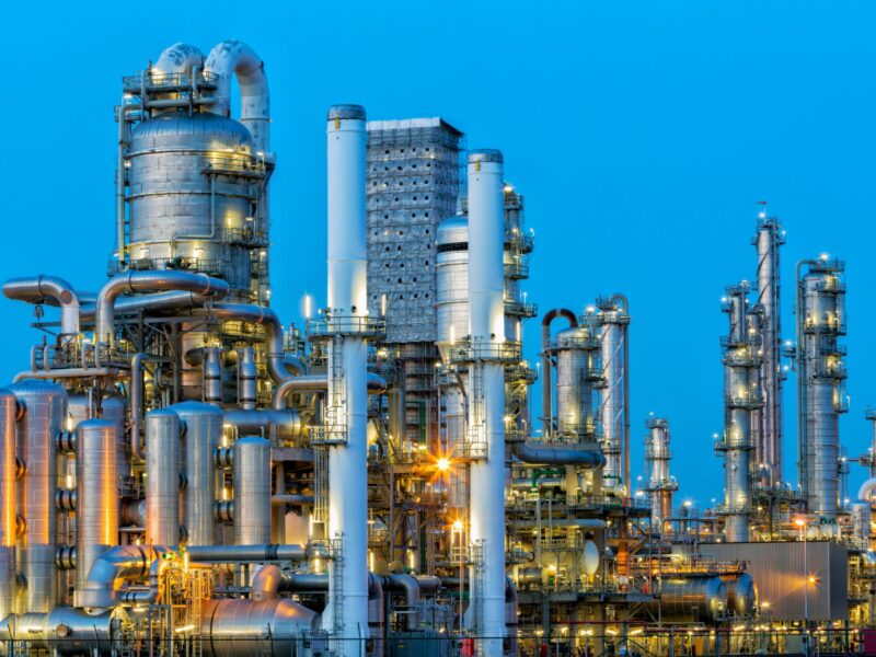 سرمایه‌گذاری در بخش پتروشیمی Petro