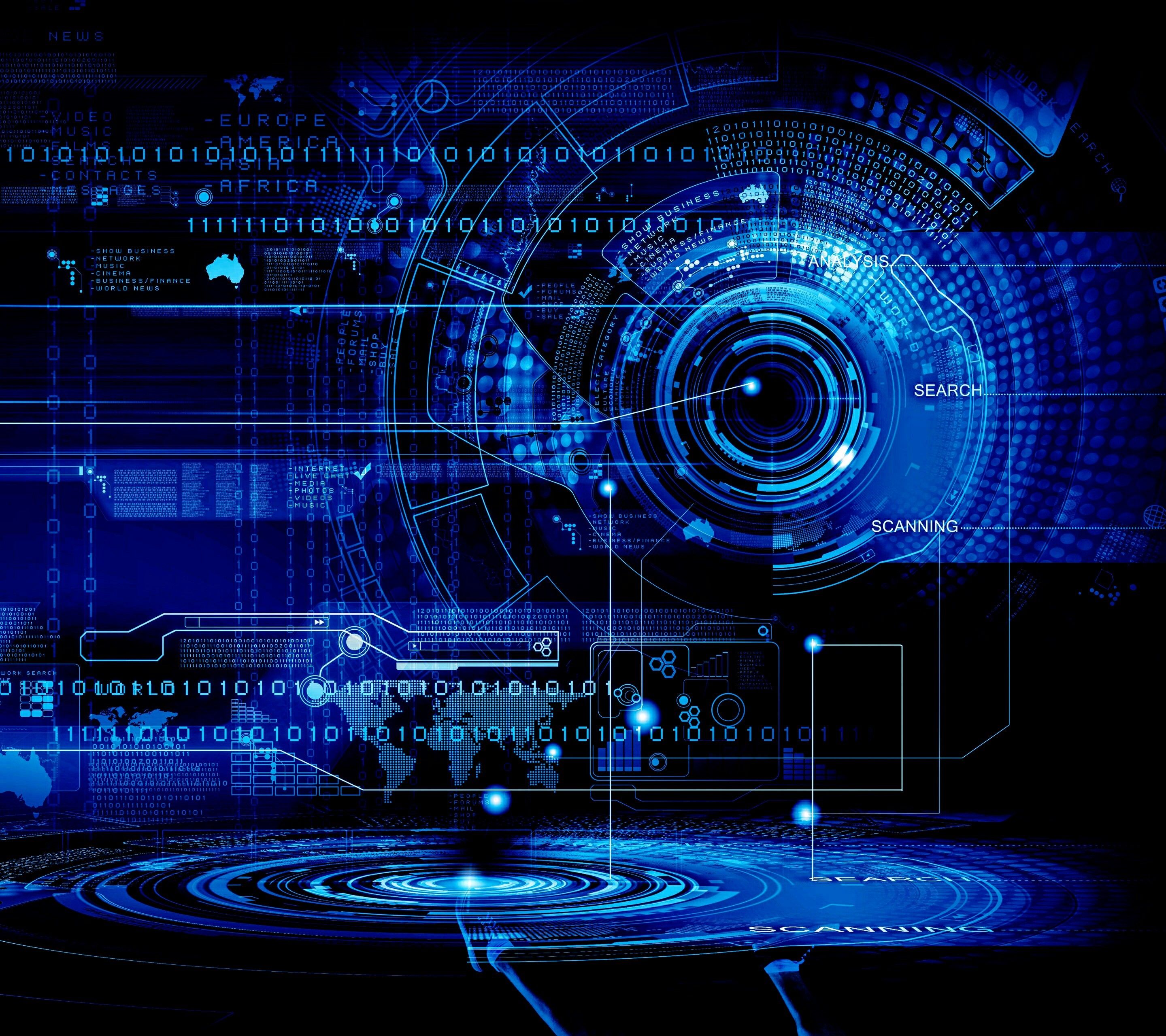 مرکز نوآوری فناوری پیشرفته با تیم مهندسان در حال کار بر روی پروژه‌های HighTech