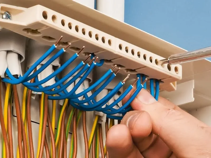 طراحی و اجرای تاسیسات الکتریکی ElectricalSystems